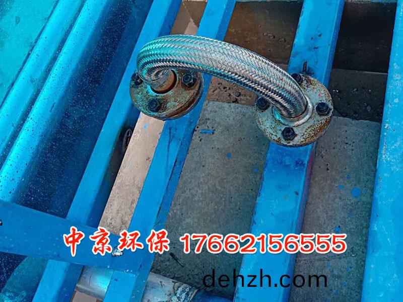 工程(cheng)車(che)封閉(bi)洗車檯