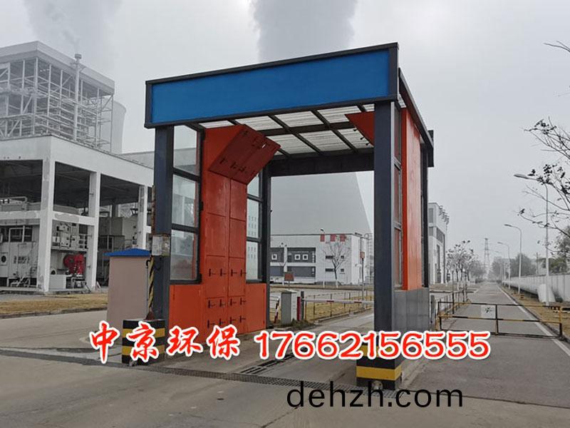 龍(long)門攪拌車(che)洗車(che)機(ji)